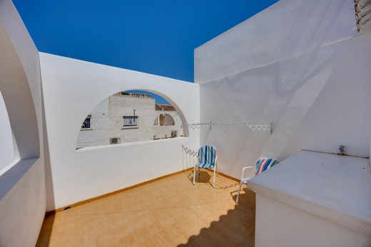 Resale - Chalet - Torrevieja - Calas blanca