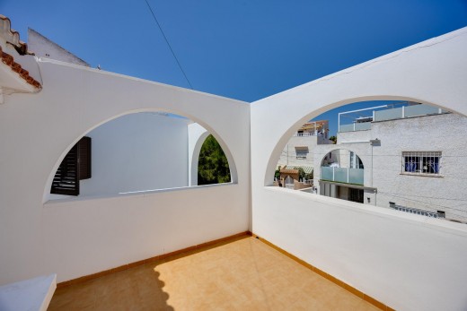 Resale - Chalet - Torrevieja - Calas blanca