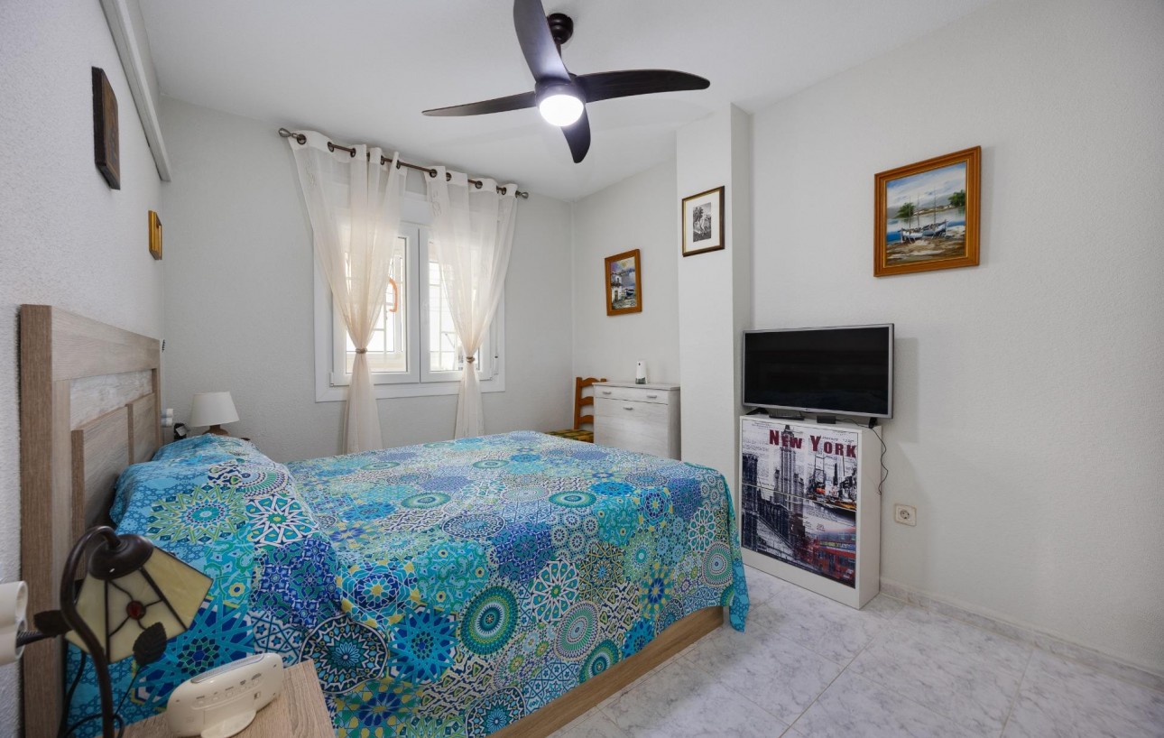 Venta - Apartamento - Torrevieja - Playa de los locos
