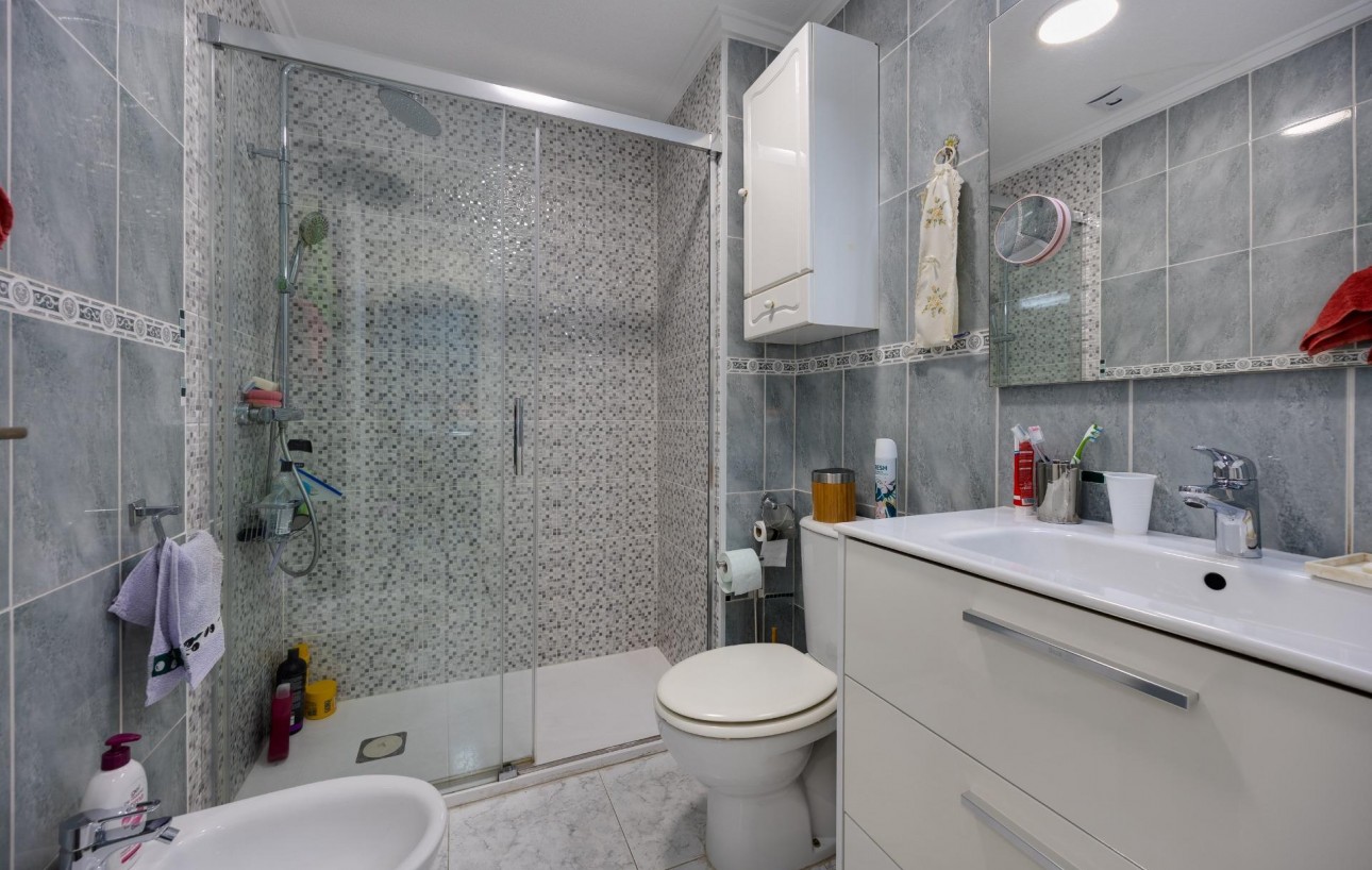 Venta - Apartamento - Torrevieja - Playa de los locos