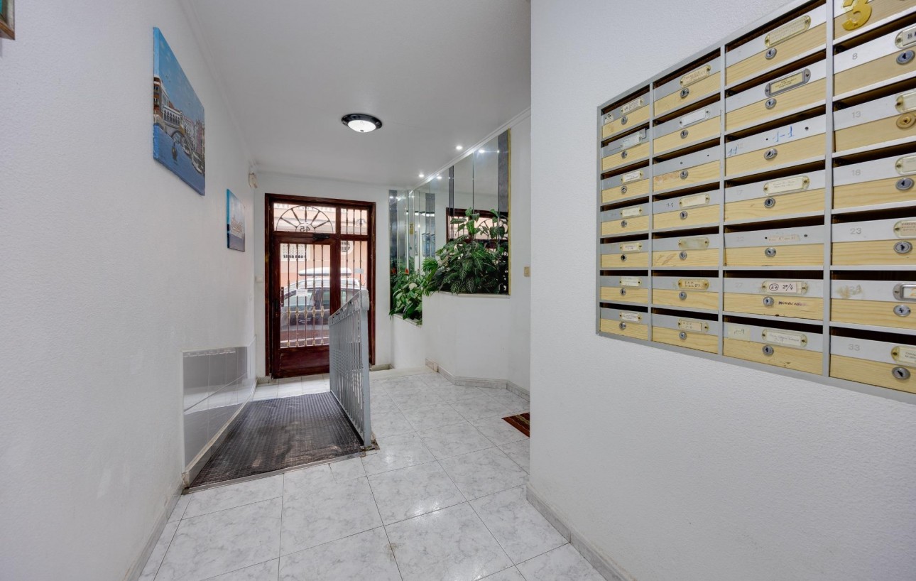 Venta - Apartamento - Torrevieja - Playa de los locos