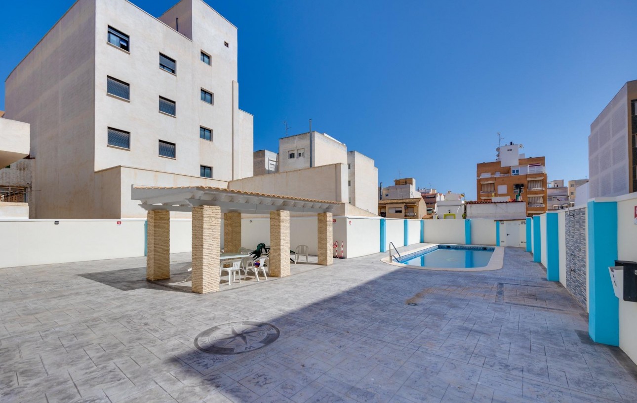 Resale - Wohnung - Torrevieja - Centro