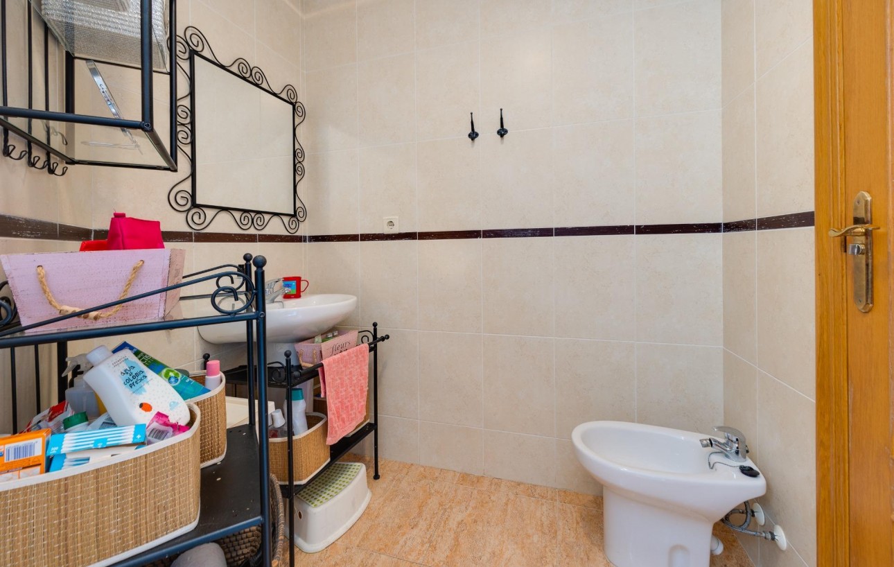 Resale - Wohnung - Torrevieja - Centro
