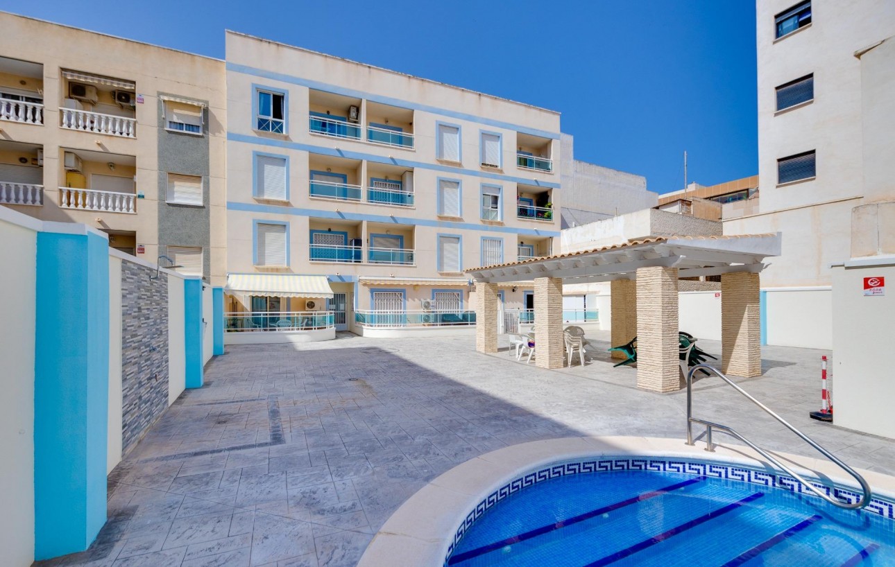 Resale - Wohnung - Torrevieja - Centro