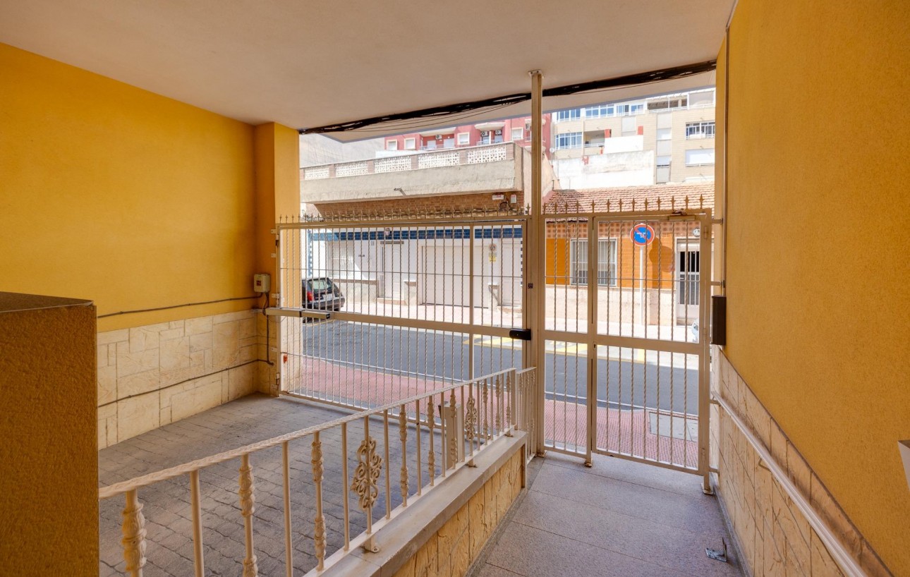 Resale - Wohnung - Torrevieja - Centro