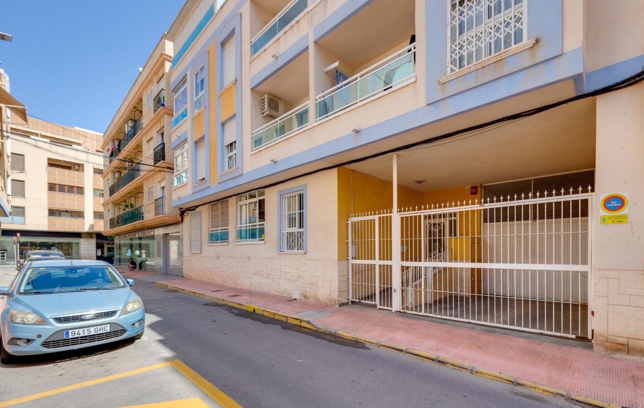 Resale - Wohnung - Torrevieja - Centro
