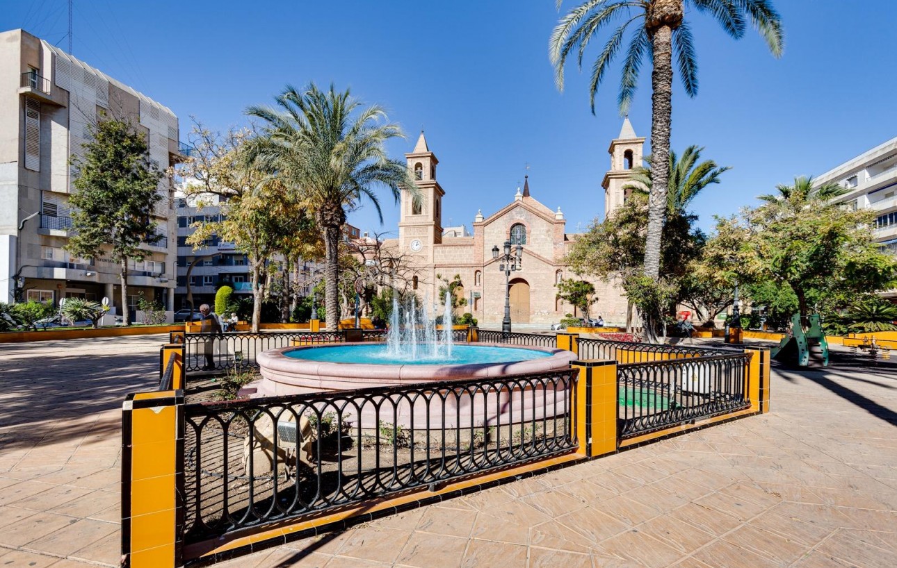 Resale - Wohnung - Torrevieja - Centro