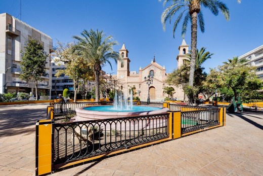 Resale - Wohnung - Torrevieja - Centro