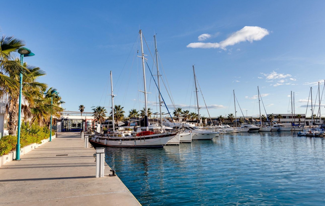 Resale - Wohnung - Torrevieja - Centro