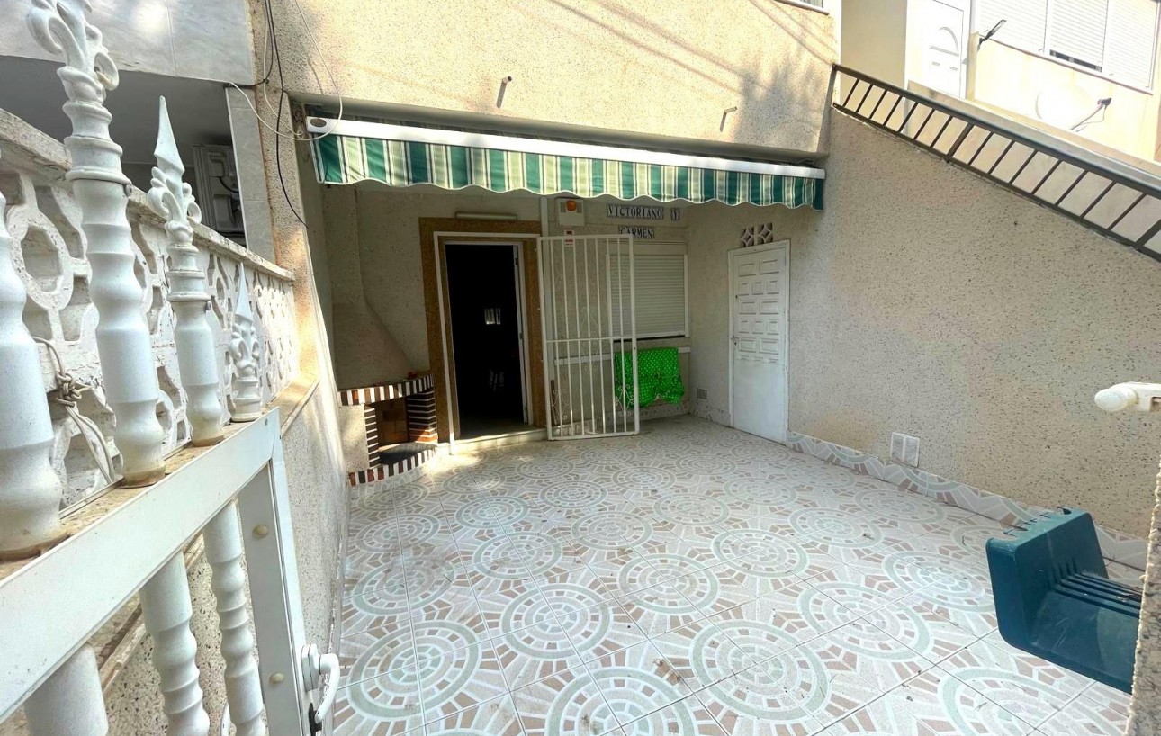 Venta - Bungalow Planta Baja - Torrevieja - Playa de los Naufragos