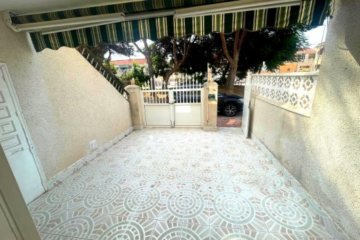 Venta - Bungalow Planta Baja - Torrevieja - Playa de los Naufragos