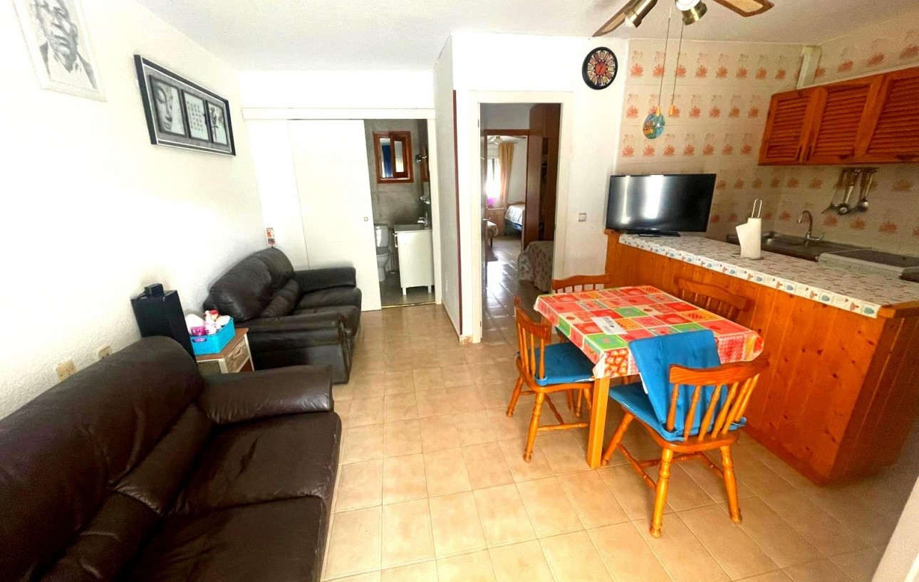 Venta - Bungalow Planta Baja - Torrevieja - Playa de los Naufragos