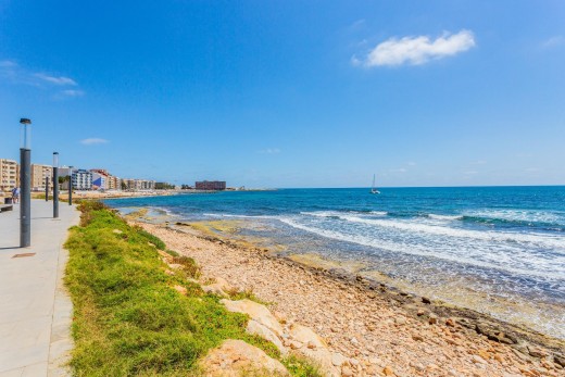 Venta - Bungalow Planta Baja - Torrevieja - Playa de los Naufragos