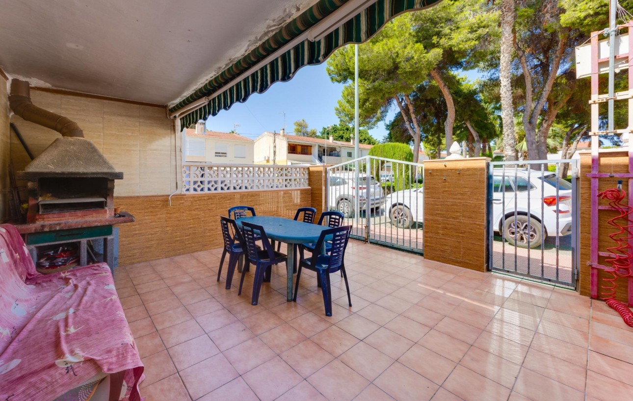 Venta - Chalet - Torrevieja - Playa de los Naufragos