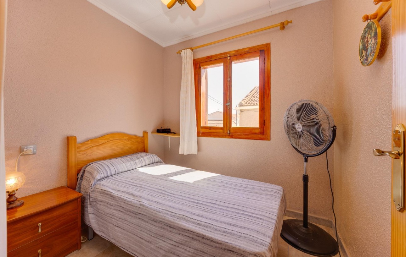 Venta - Chalet - Torrevieja - Playa de los Naufragos