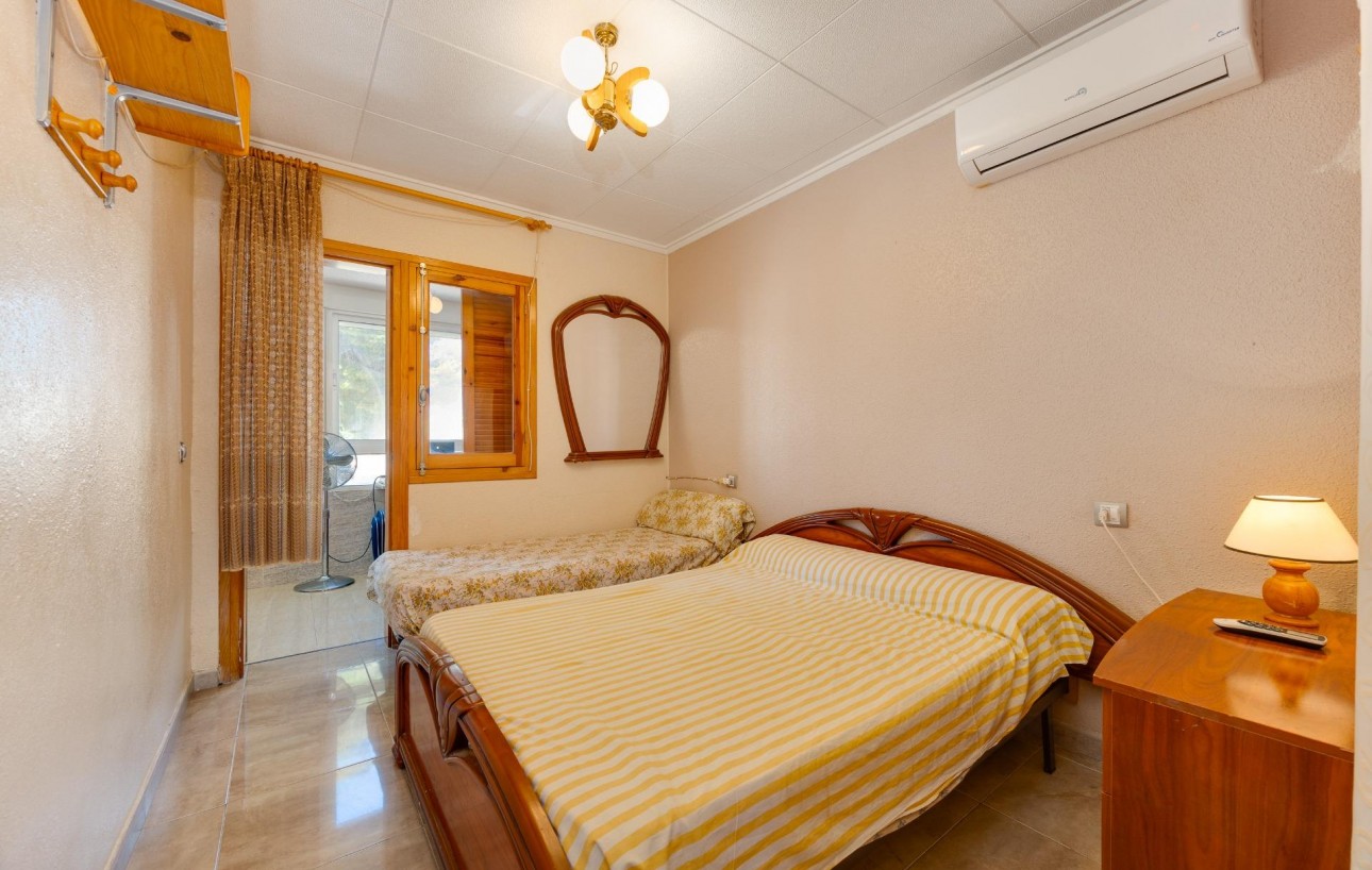 Venta - Chalet - Torrevieja - Playa de los Naufragos