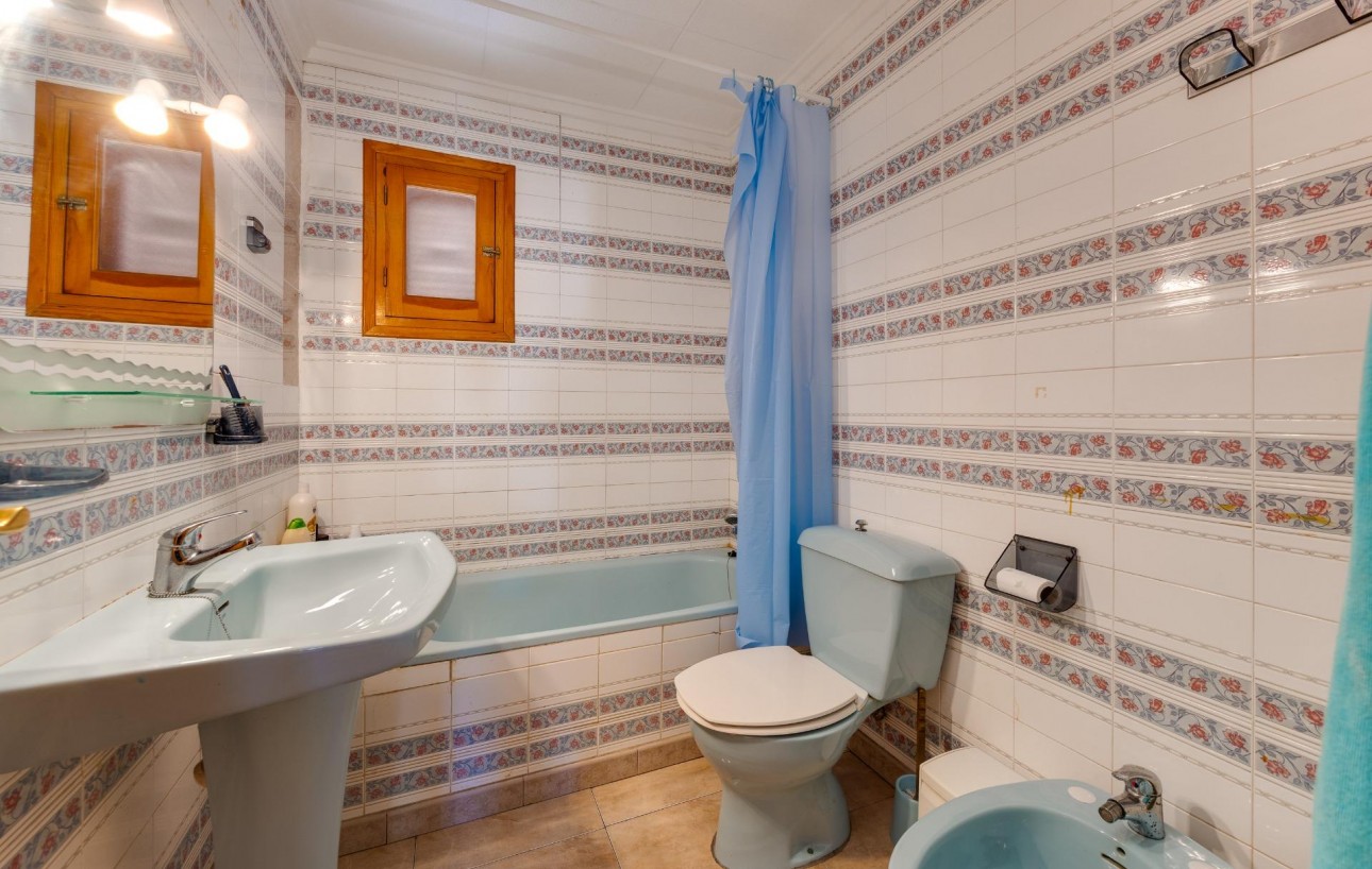Venta - Chalet - Torrevieja - Playa de los Naufragos