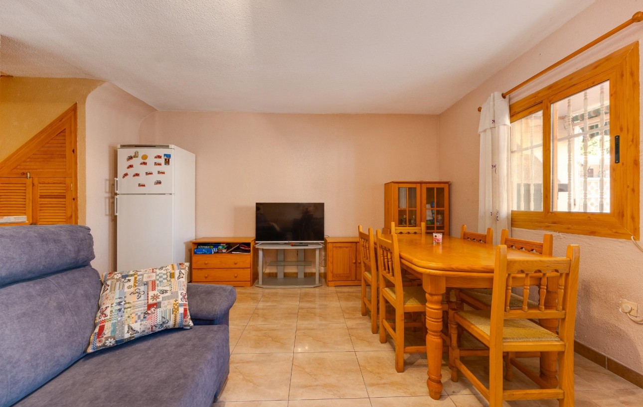 Venta - Chalet - Torrevieja - Playa de los Naufragos