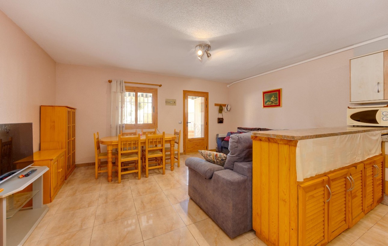 Venta - Chalet - Torrevieja - Playa de los Naufragos