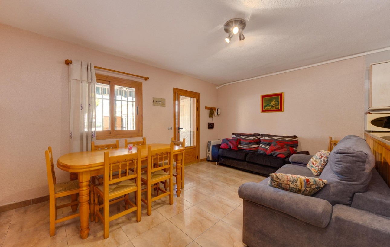 Venta - Chalet - Torrevieja - Playa de los Naufragos