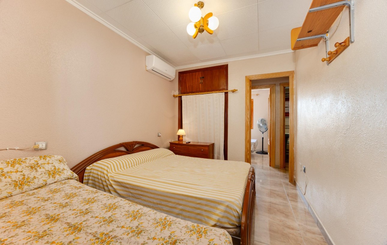 Venta - Chalet - Torrevieja - Playa de los Naufragos