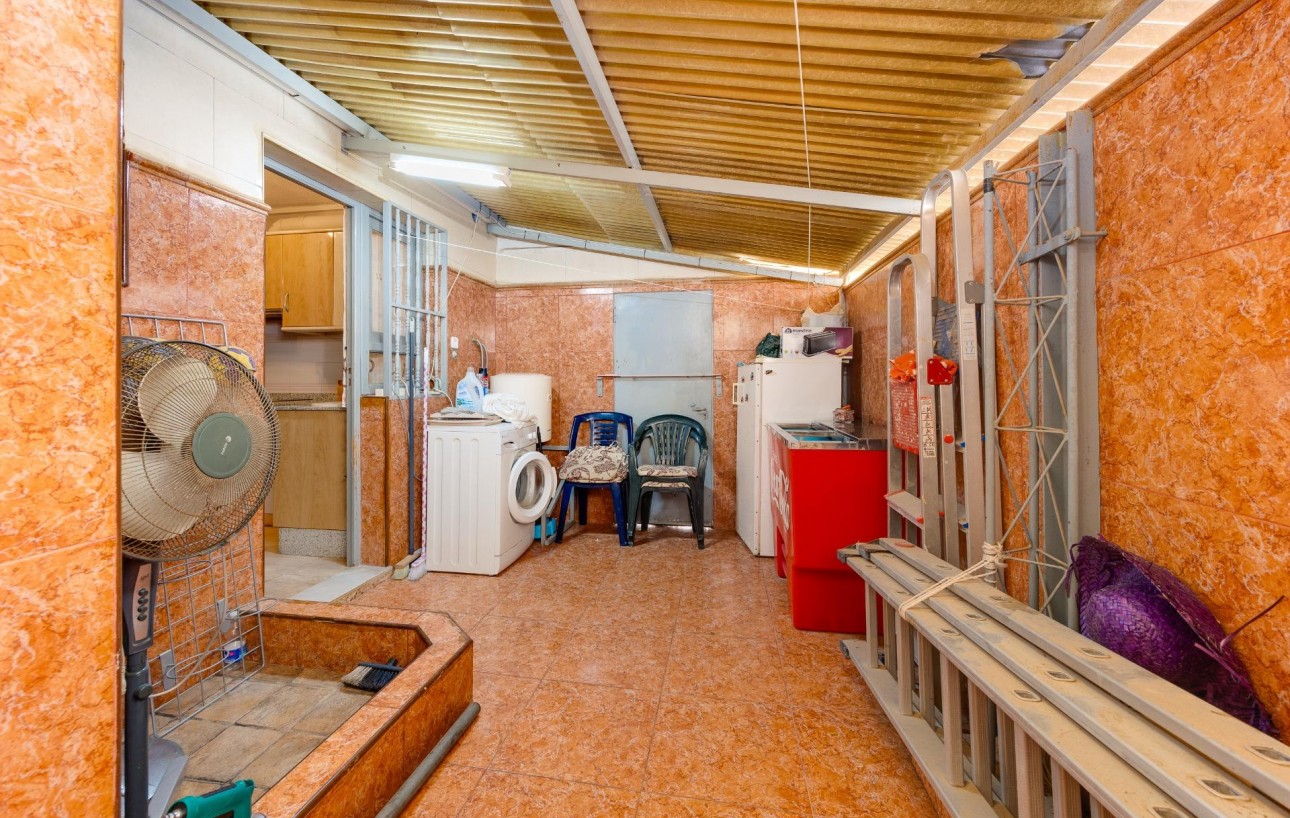 Venta - Chalet - Torrevieja - Playa de los Naufragos