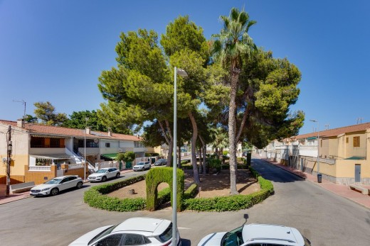Venta - Chalet - Torrevieja - Playa de los Naufragos