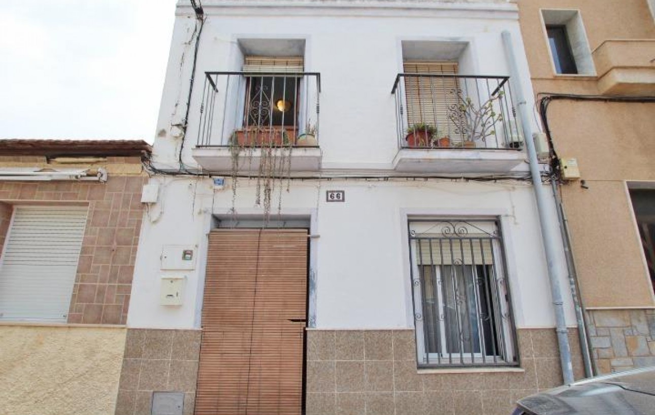 Revente - Casa de Pueblo - Guardamar del Segura - CENTRO