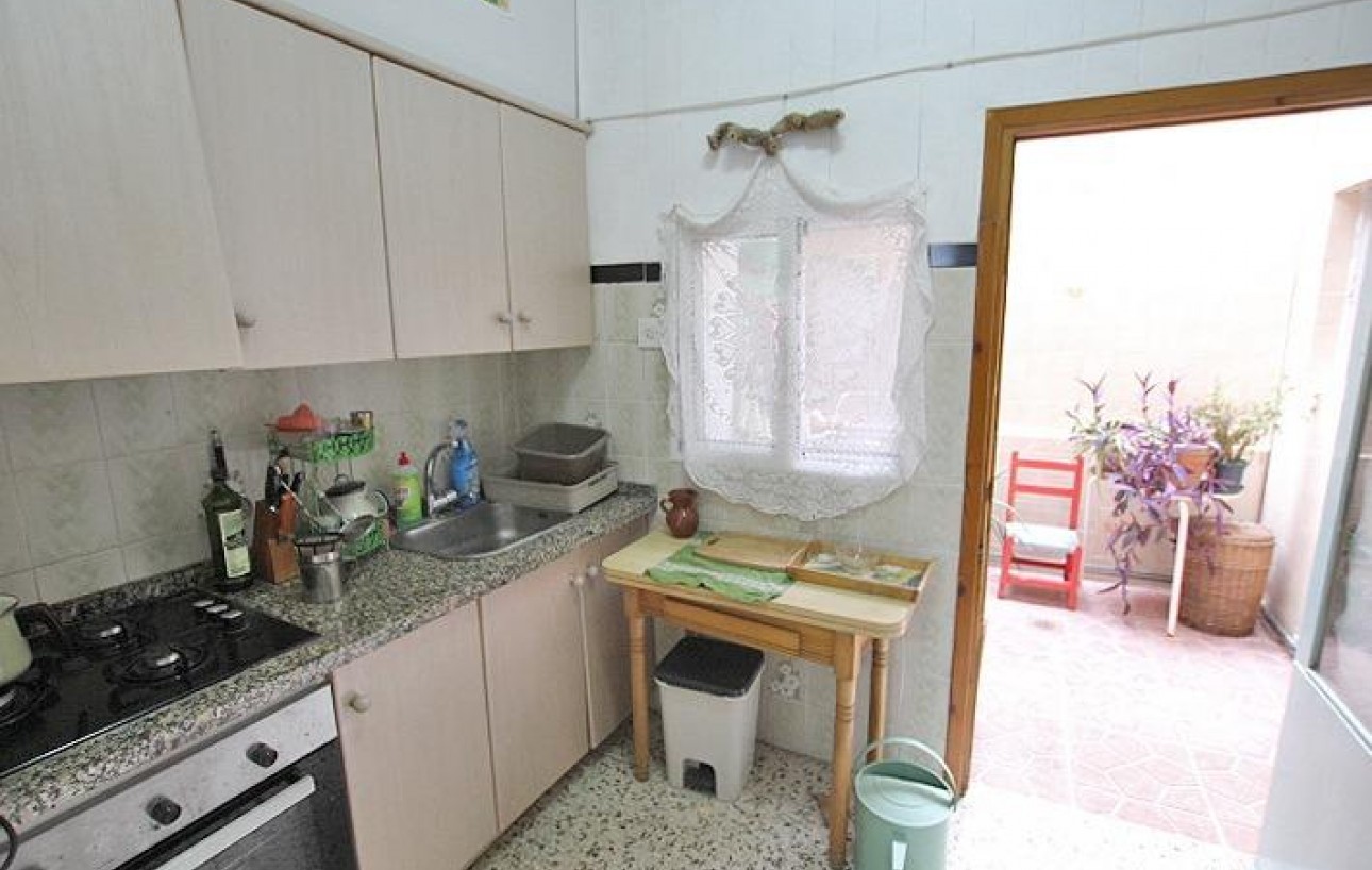 Revente - Casa de Pueblo - Guardamar del Segura - CENTRO