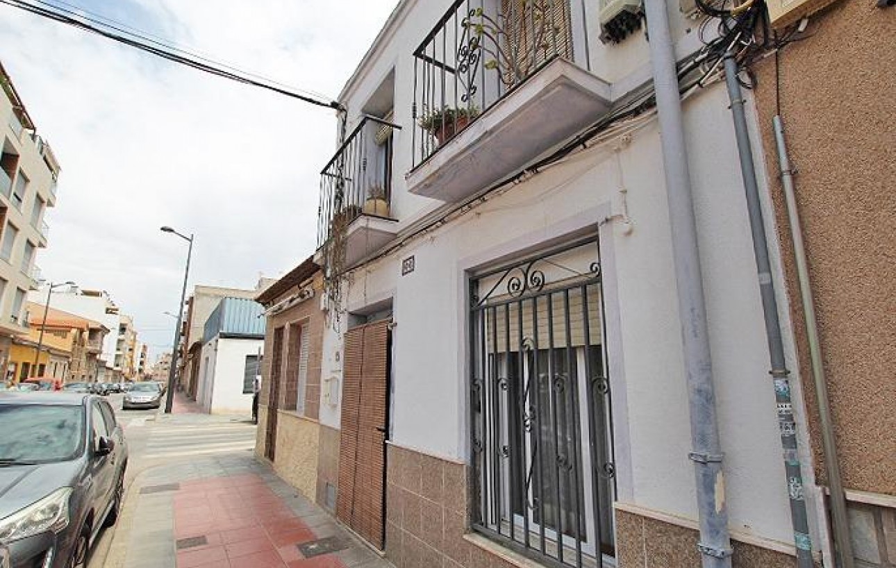 Revente - Casa de Pueblo - Guardamar del Segura - CENTRO