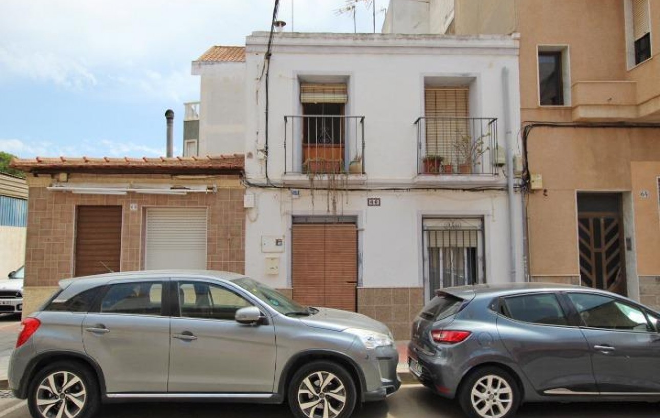 Revente - Casa de Pueblo - Guardamar del Segura - CENTRO