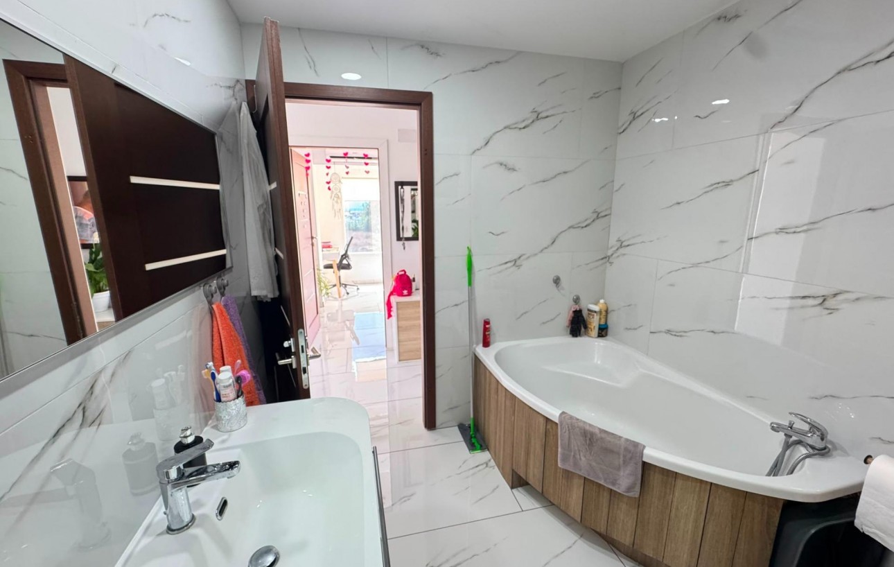 Venta - Apartamento - Torrevieja - Los Frutales