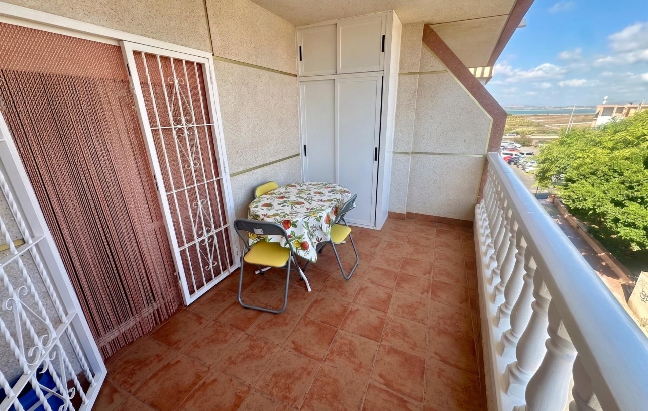 Venta - Apartamento - Torrevieja - La Mata pueblo
