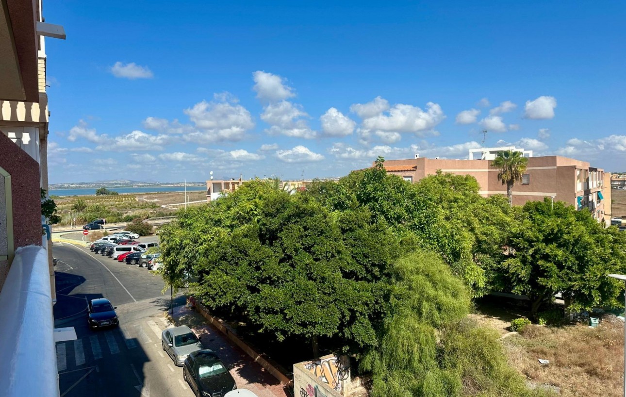 Venta - Apartamento - Torrevieja - La Mata pueblo