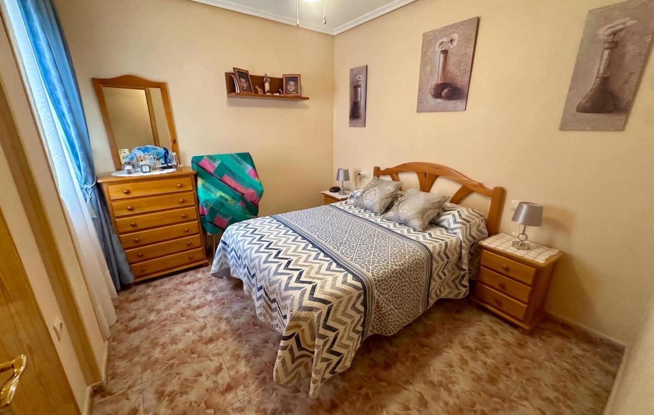 Venta - Apartamento - Torrevieja - La Mata pueblo