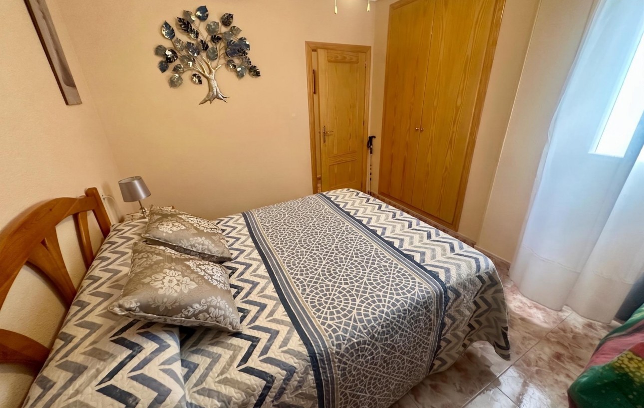Venta - Apartamento - Torrevieja - La Mata pueblo