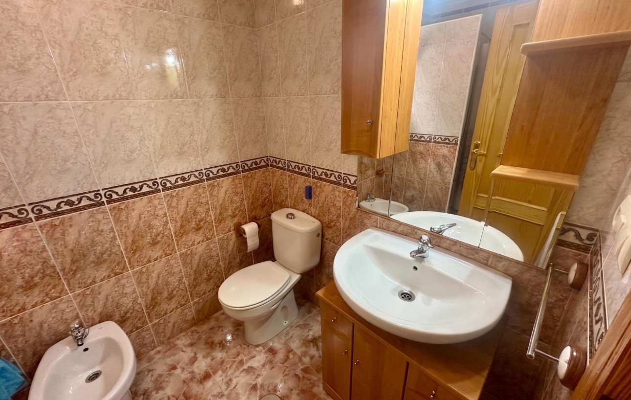 Venta - Apartamento - Torrevieja - La Mata pueblo