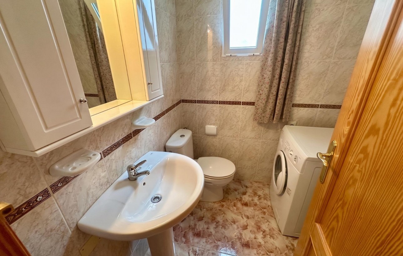 Venta - Apartamento - Torrevieja - La Mata pueblo