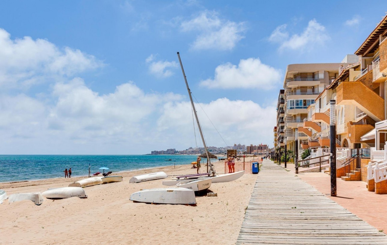 Venta - Apartamento - Torrevieja - La Mata pueblo