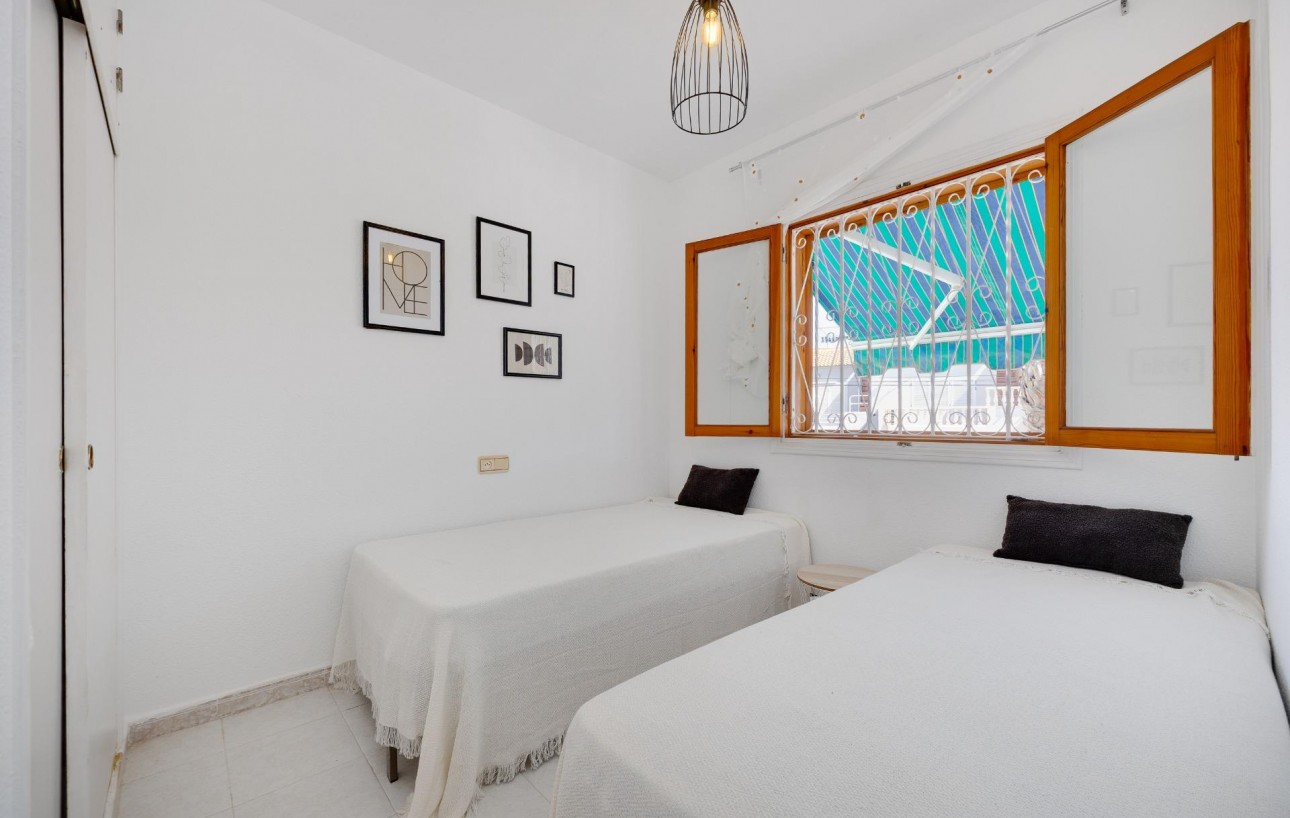 Sale - Casa - Torrevieja - Los Frutales