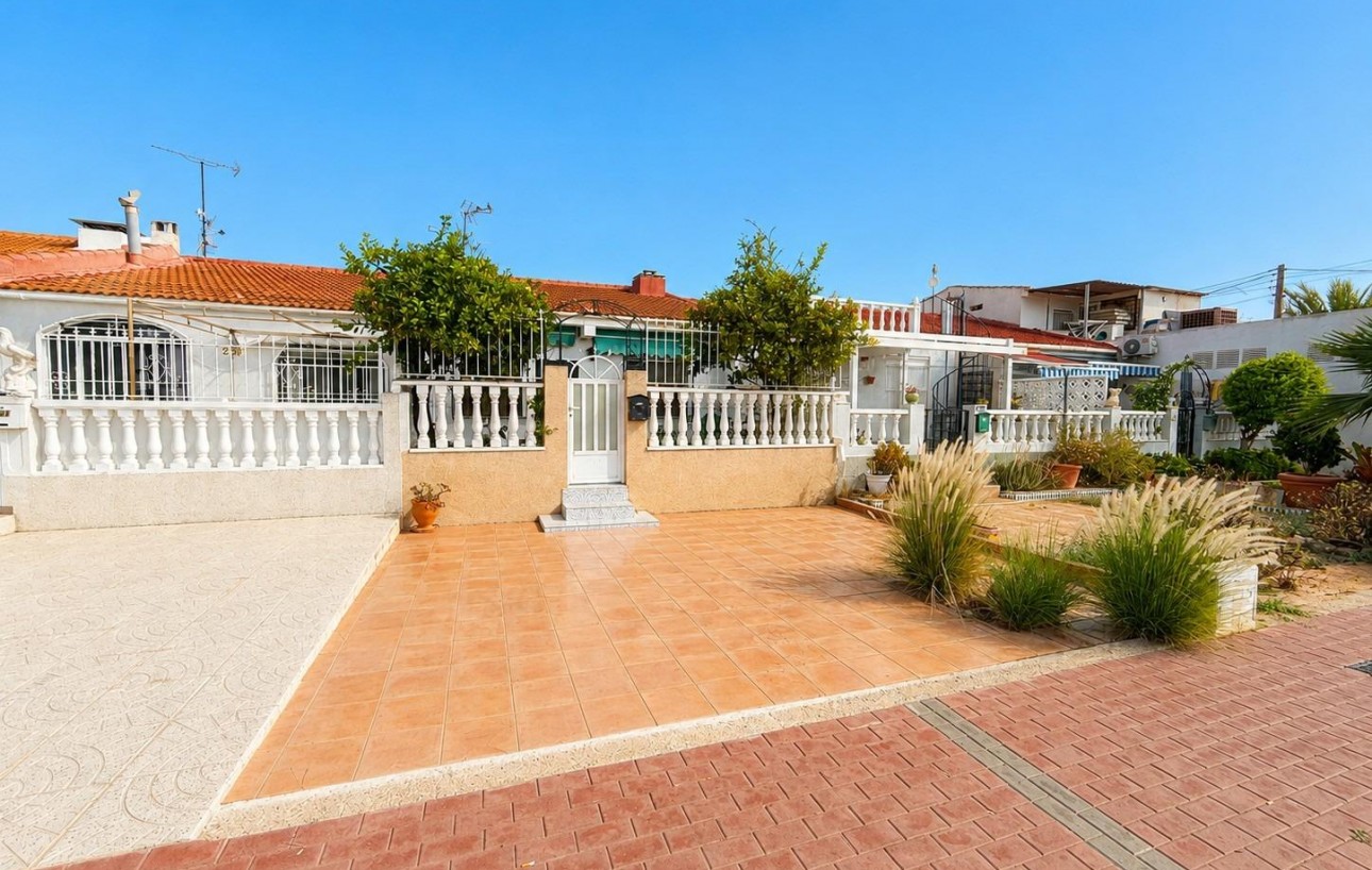 Sale - Bungalow - Torrevieja - La Siesta - El Salado - Torreta