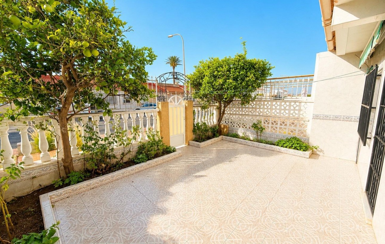 Sale - Bungalow - Torrevieja - La Siesta - El Salado - Torreta