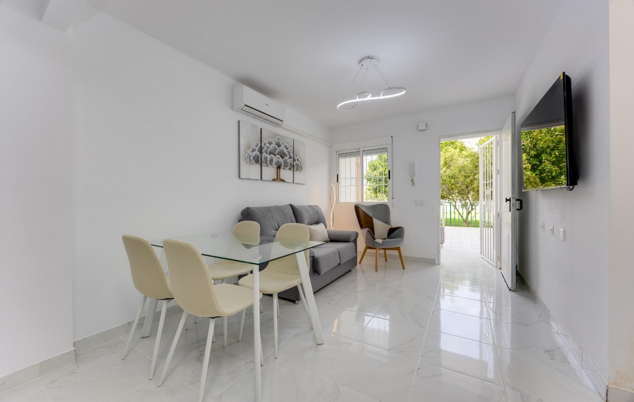 Sale - Apartment - Torrevieja - Parque de las Naciones