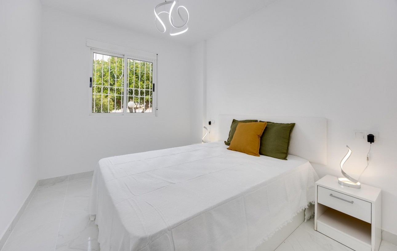 Sale - Apartment - Torrevieja - Parque de las Naciones