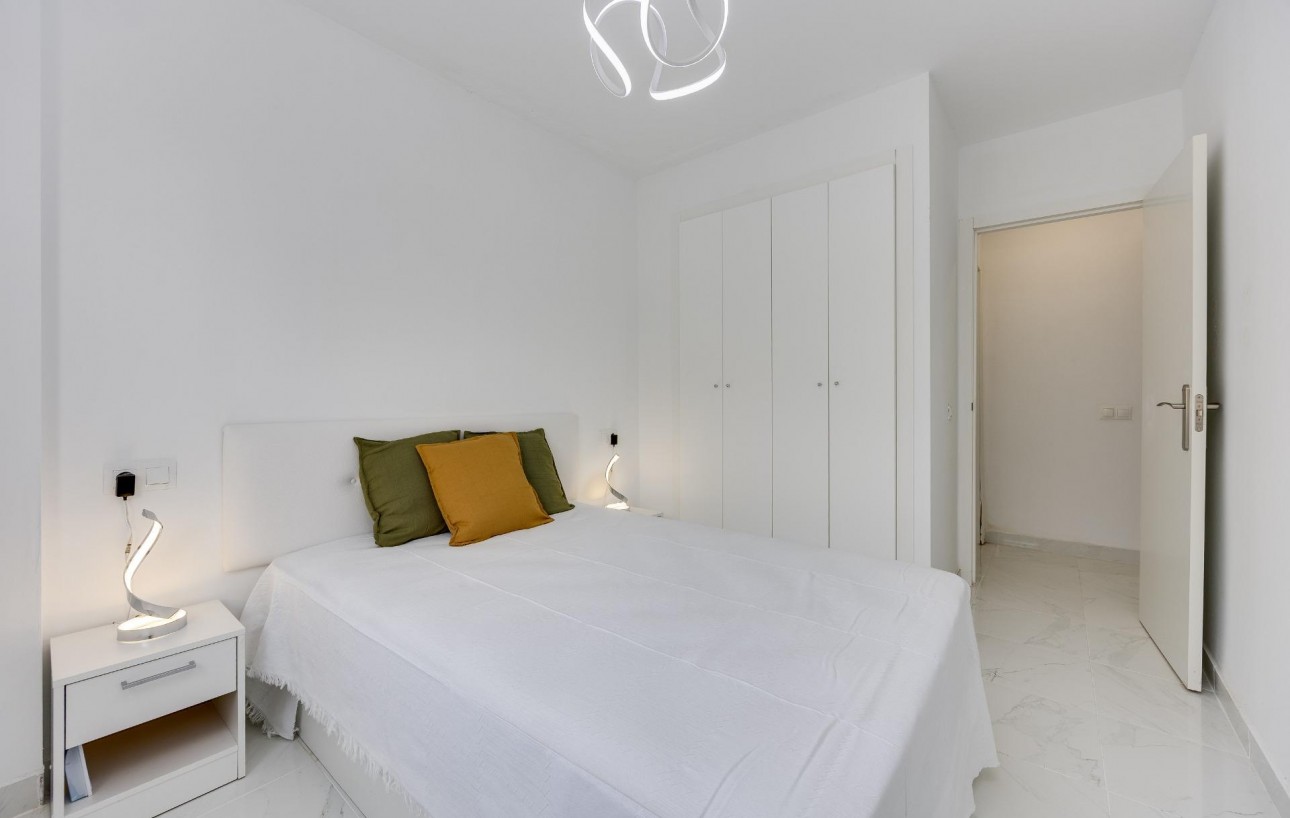 Sale - Apartment - Torrevieja - Parque de las Naciones