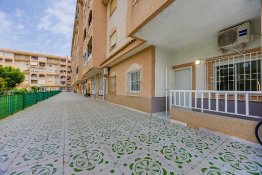 Sale - Apartment - Torrevieja - Parque de las Naciones