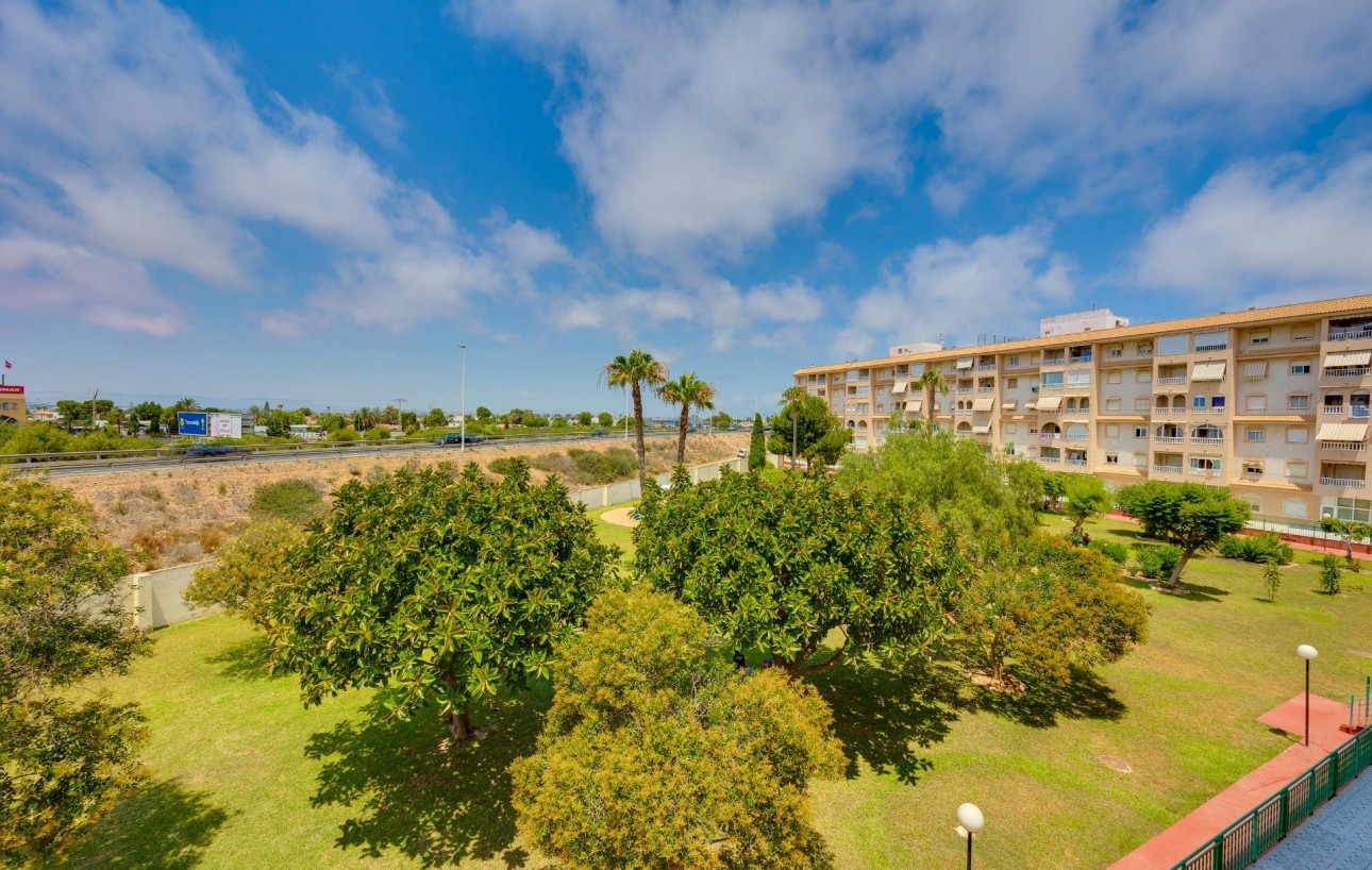 Sale - Apartment - Torrevieja - Parque de las Naciones