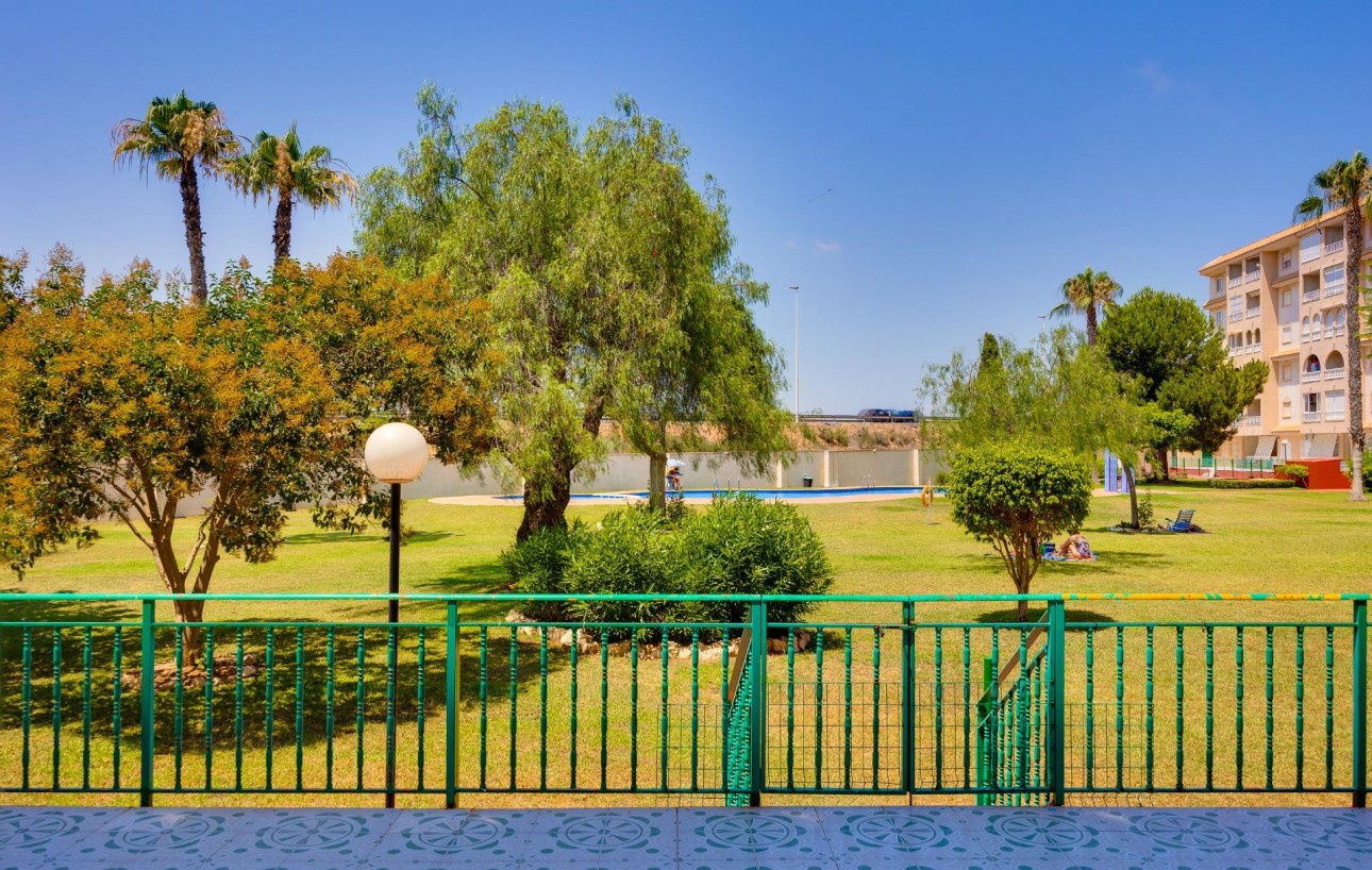 Sale - Apartment - Torrevieja - Parque de las Naciones