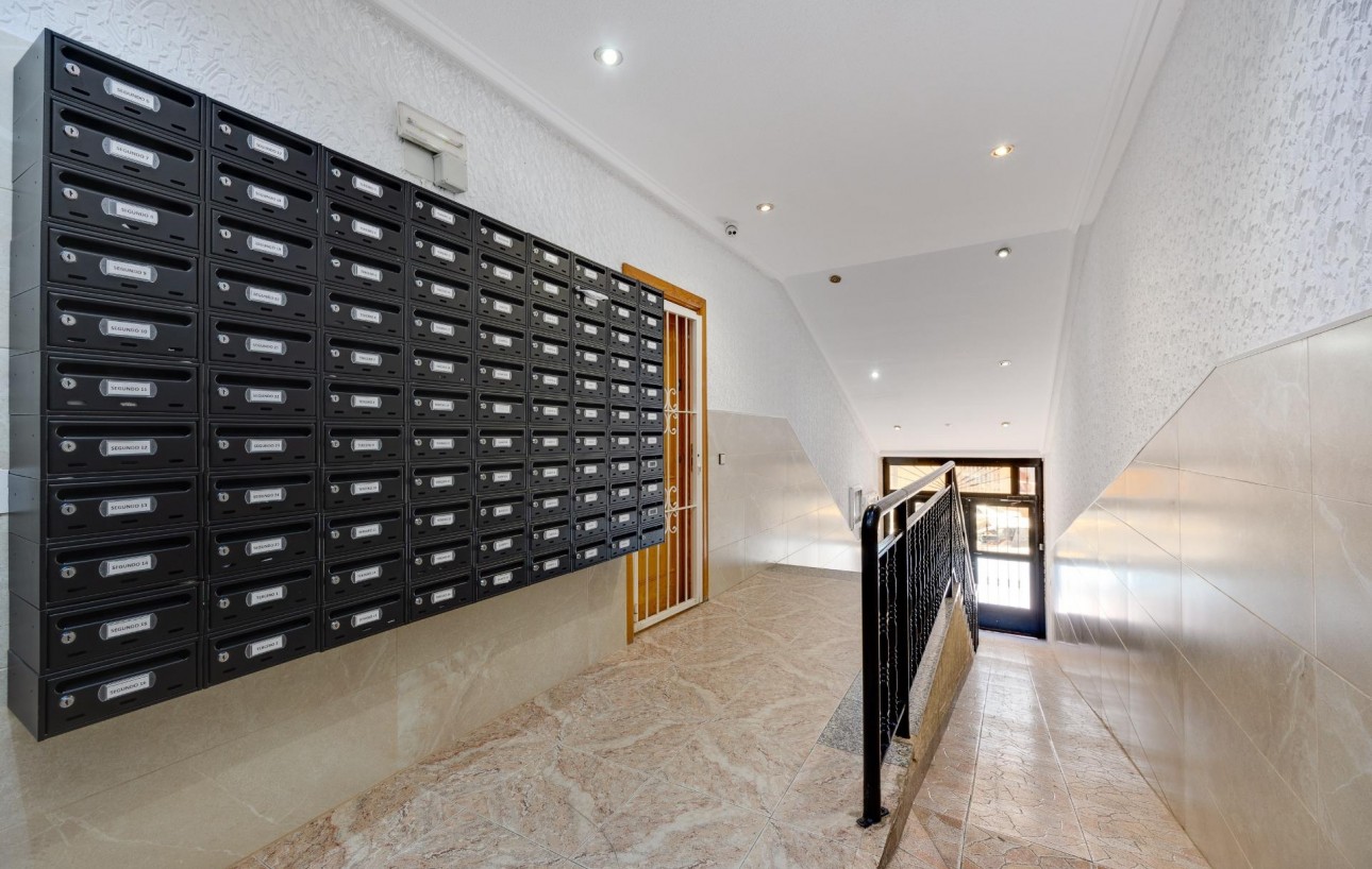 Sale - Apartment - Torrevieja - Parque de las Naciones