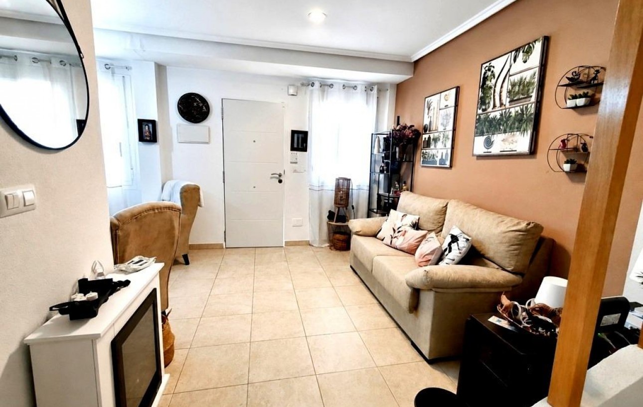 Venta - Casa Tipo Dúplex - Torrevieja - Aguas Nuevas
